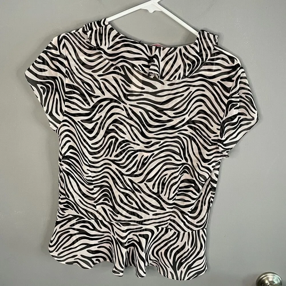 Victoria's Secret Womens L Short Sleeve Ruffled V Neck Sheer Top **READ**